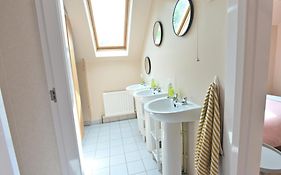 Carrowmena School House & Glamping